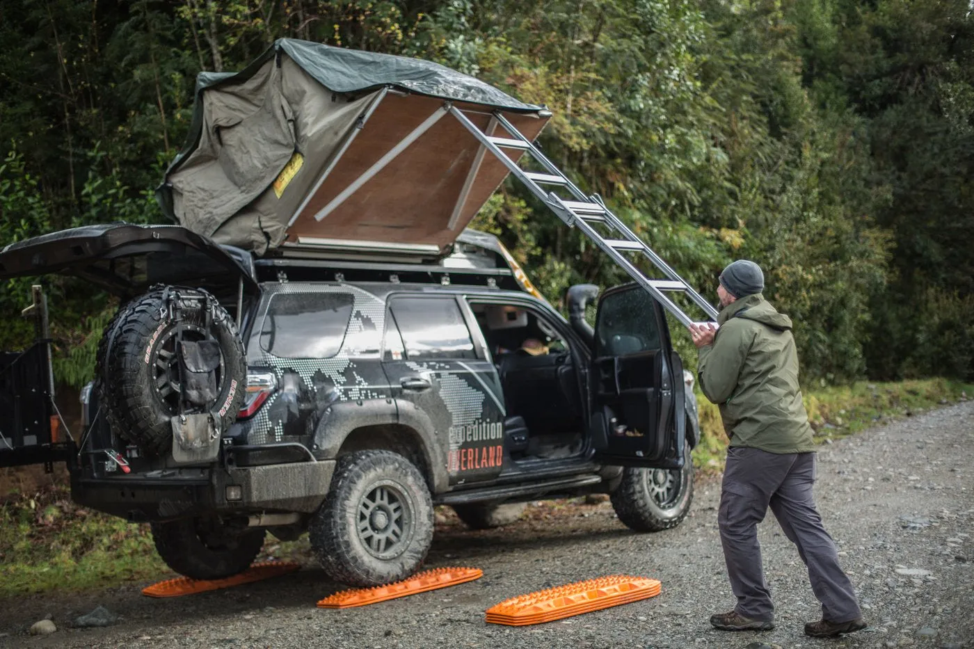 Eezi-Awn Series 3 Roof Top Tent