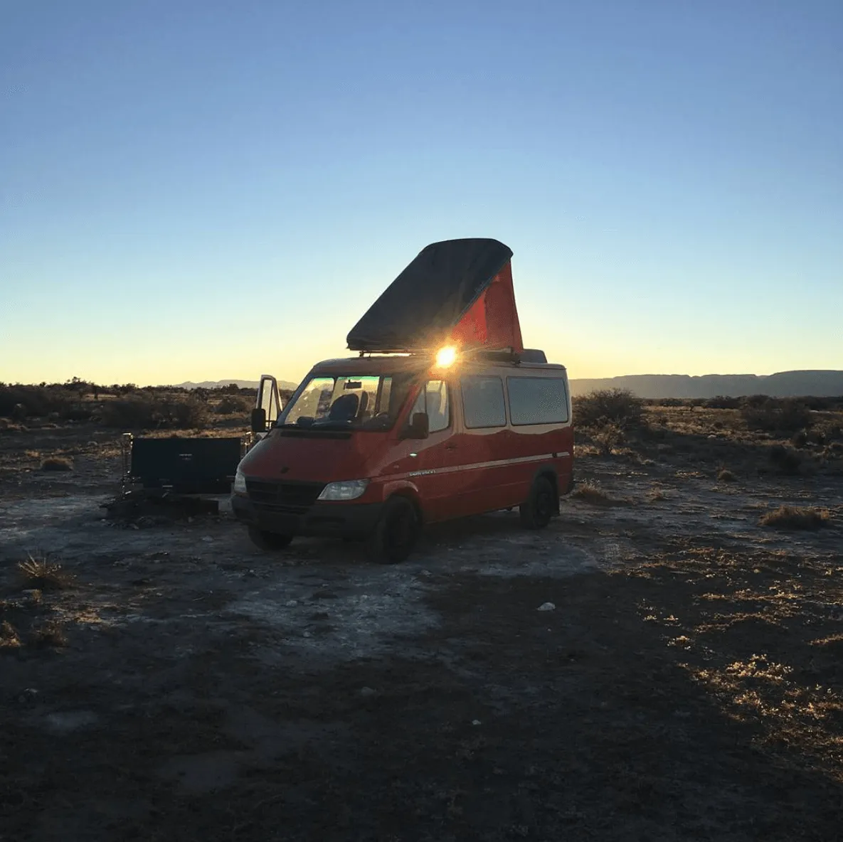 Roost - Explorer - Hardshell Roof Top Tent