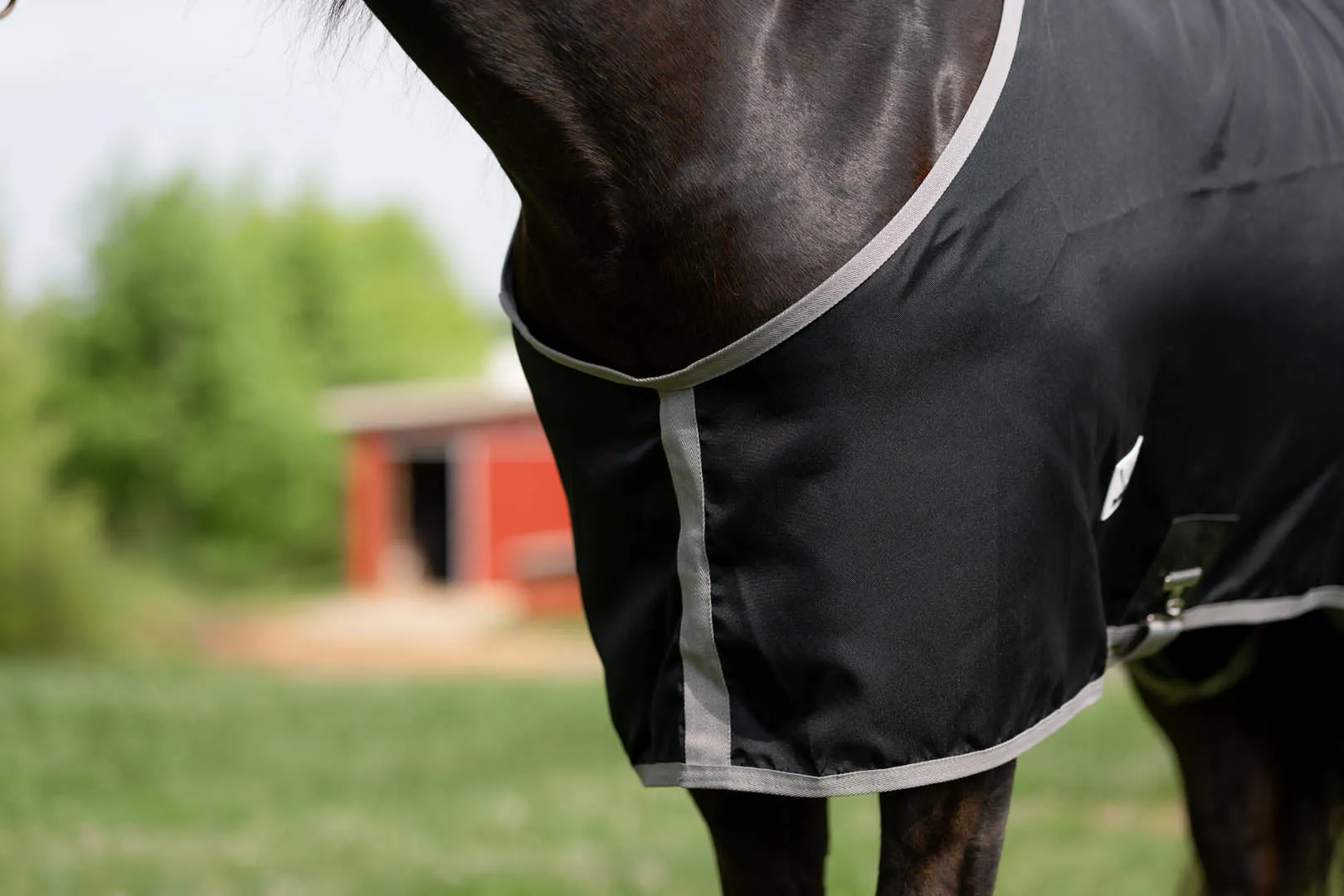 TuffRider Shelter Closed Front Stable Sheet